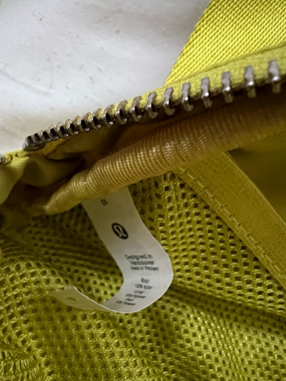 Lululemon 1 L everywhere Belt bag - Picture 3 of 5